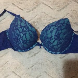 Victoria secret push up bra very good condition